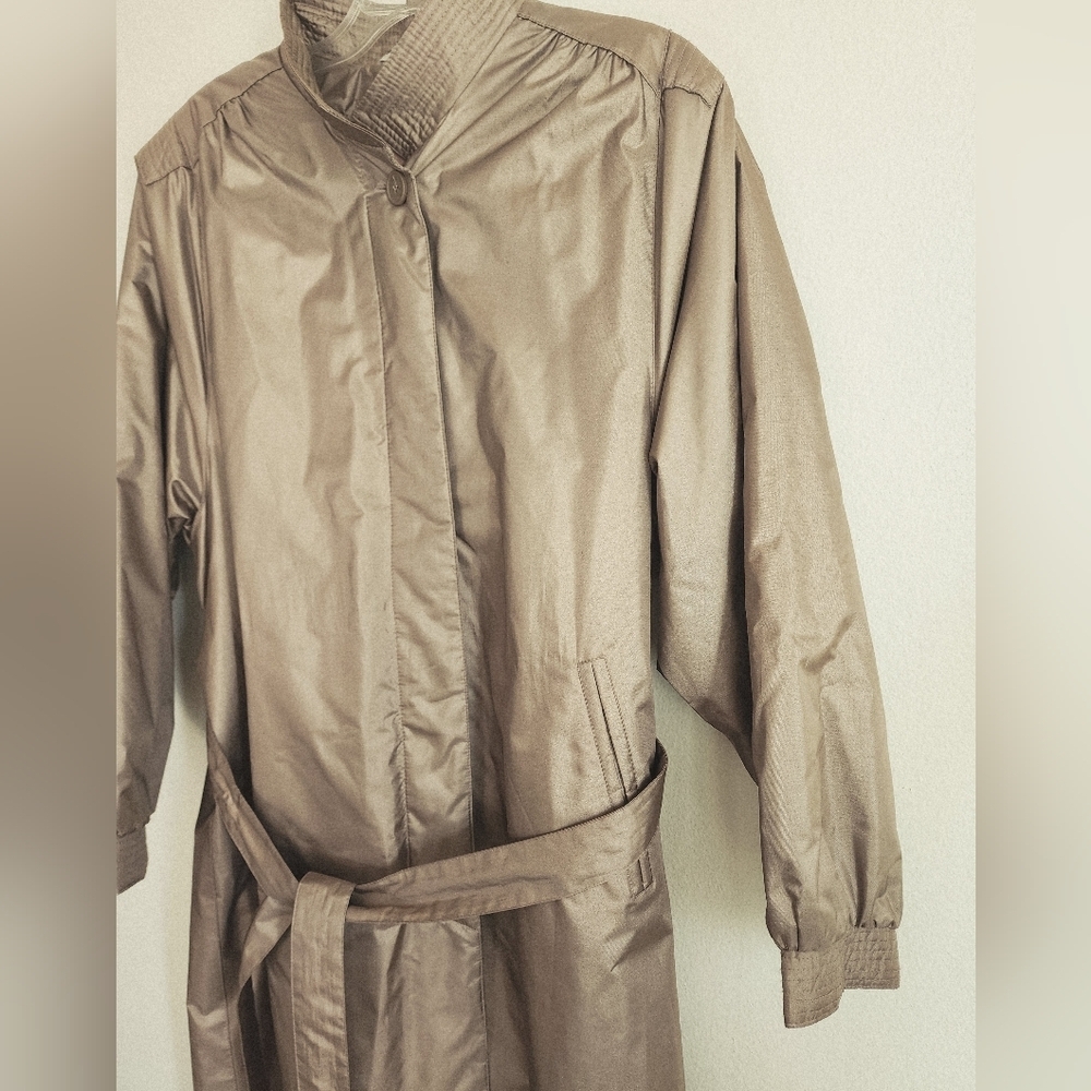 Windsor Bay Trench Coat Women's Champagne Button Close Tie Belt Lined Size 12